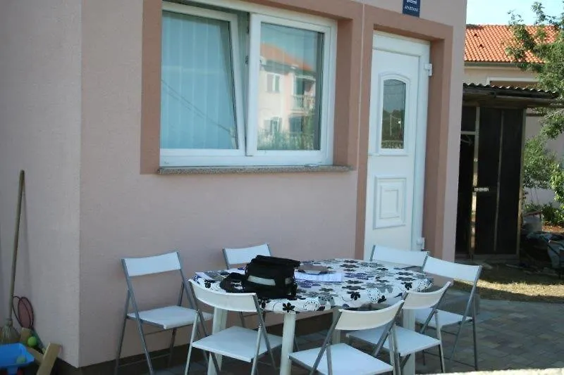 Ferienwohnung App Dzafic Vrh  0*, Vrh (Krk) Kroatien